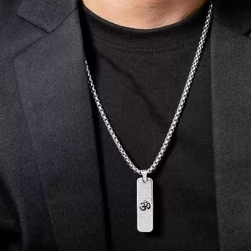 OM Name Locket – Glamorizee